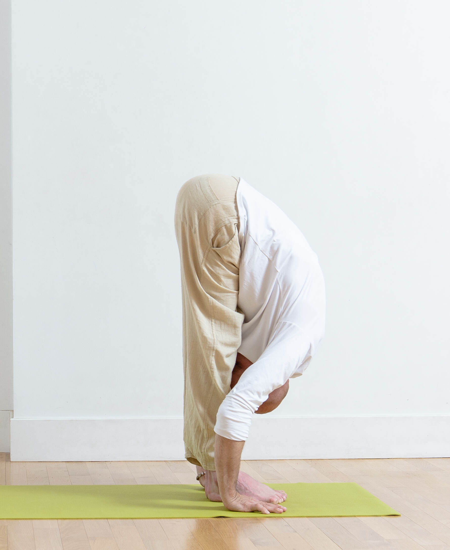 uttanasana posture debutant